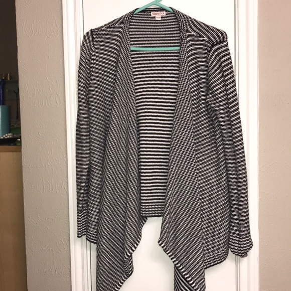 Merona Sweaters - Merona knitted flyaway cardigan